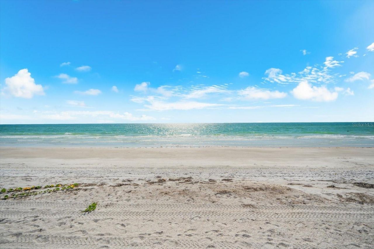 500 Gulf Boulevard, Belleair Shores, FL 33786 Photo