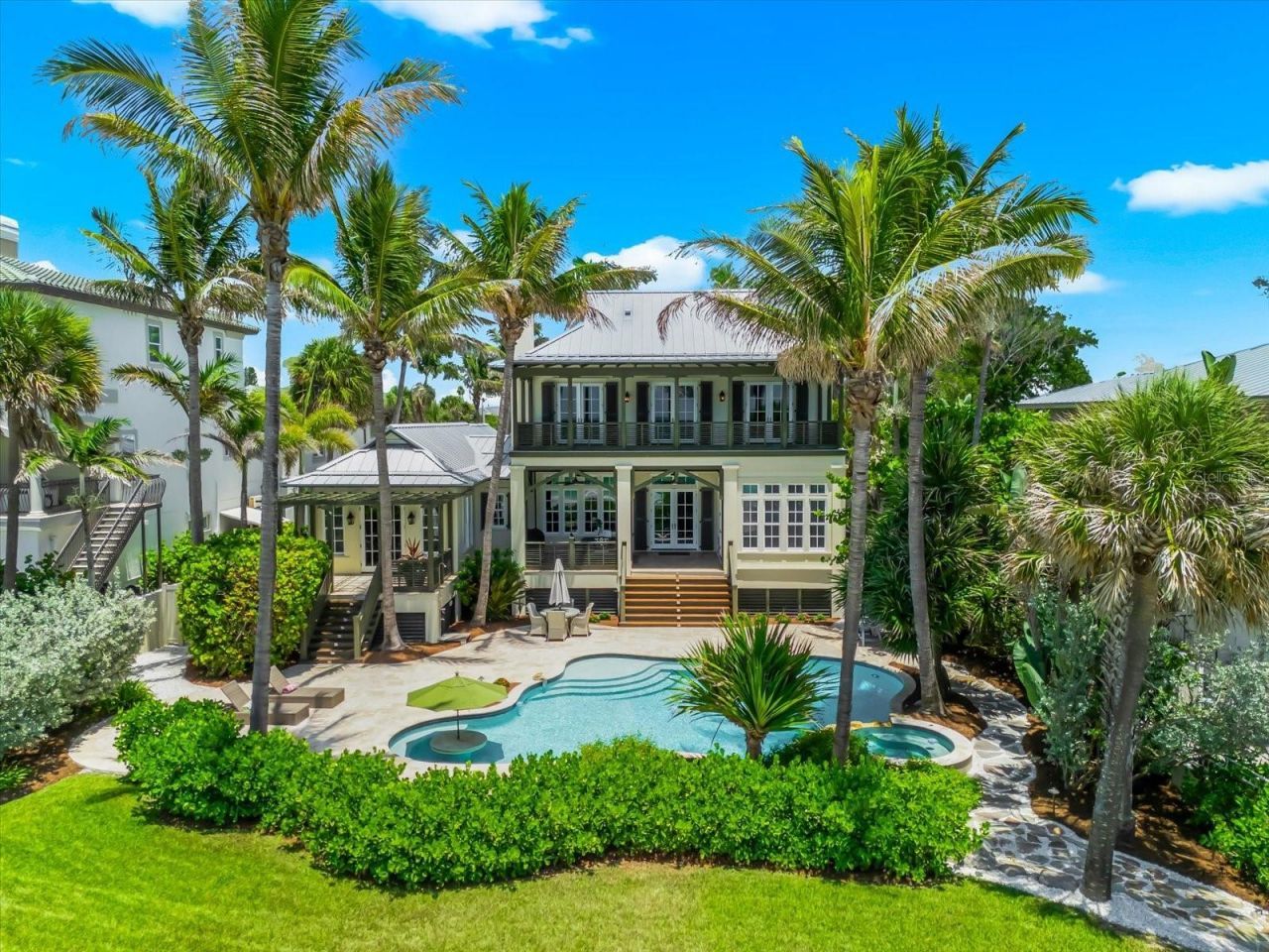 500 Gulf Boulevard, Belleair Shores, FL 33786 Photo