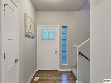 8022 N 84th Street, Omaha, NE 68122