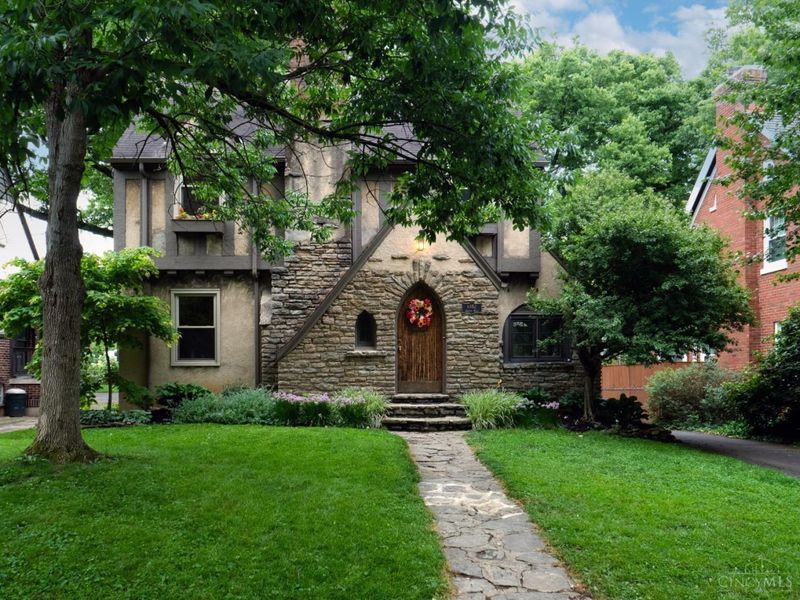 6182 Tulane Road, Cincinnati, OH 45212 Photo 1