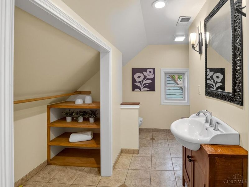 6182 Tulane Road, Cincinnati, OH 45212 Photo 32