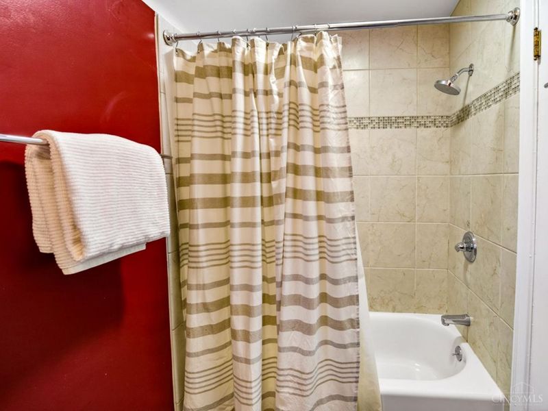 6182 Tulane Road, Cincinnati, OH 45212 Photo 46