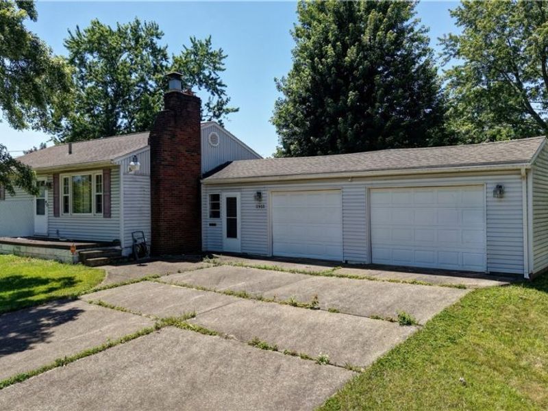 2933 Coventry Boulevard NE, Canton, OH 44705 Photo 7