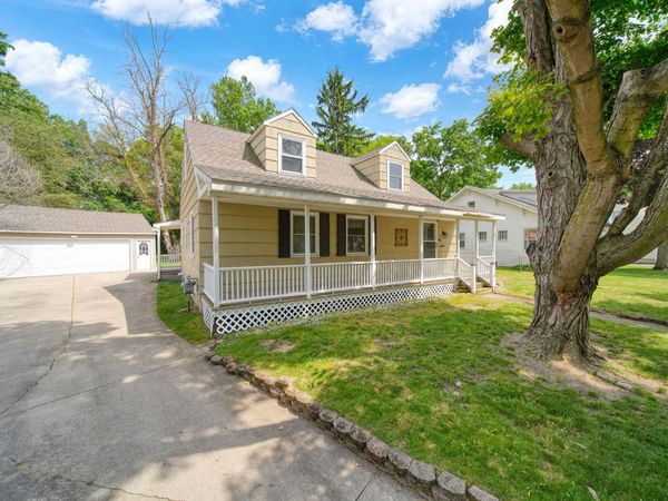 743 Briarcliff Road, Jackson, MI 49201