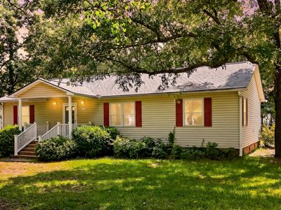 1104 Longpoint Road, Cross, SC 29436