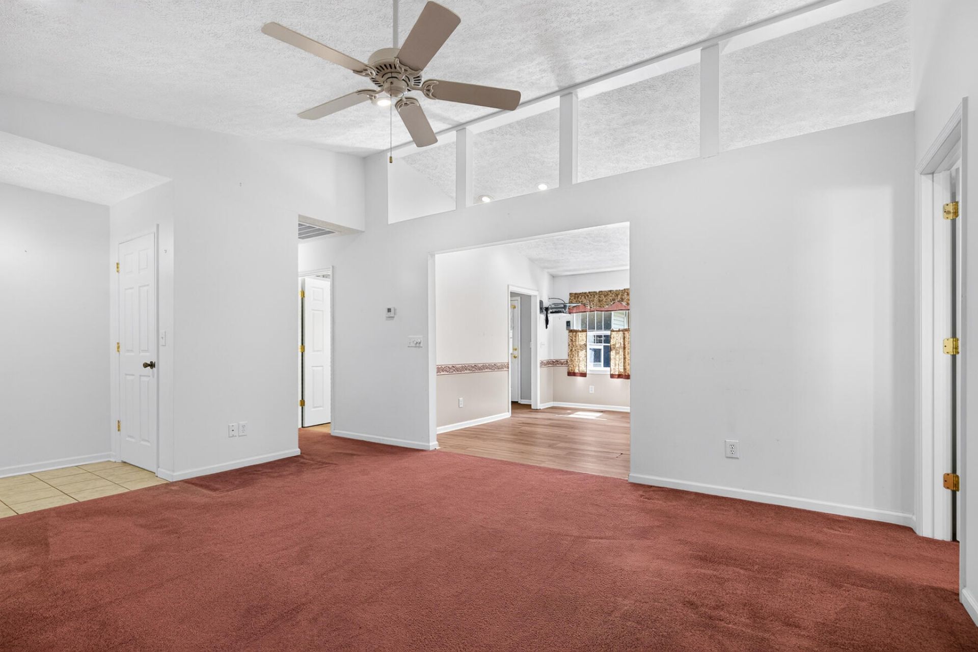 1104 Longpoint Road Photo 17