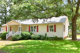 1104 Longpoint Road photo 4