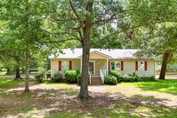 1104 Longpoint Road photo 4