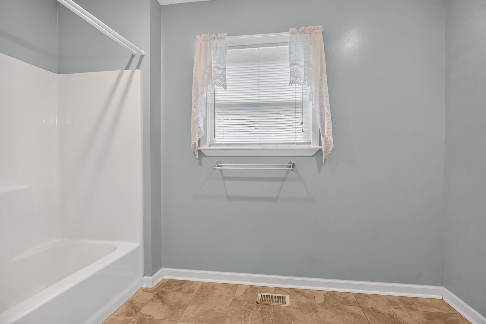 1104 Longpoint Road Photo 45