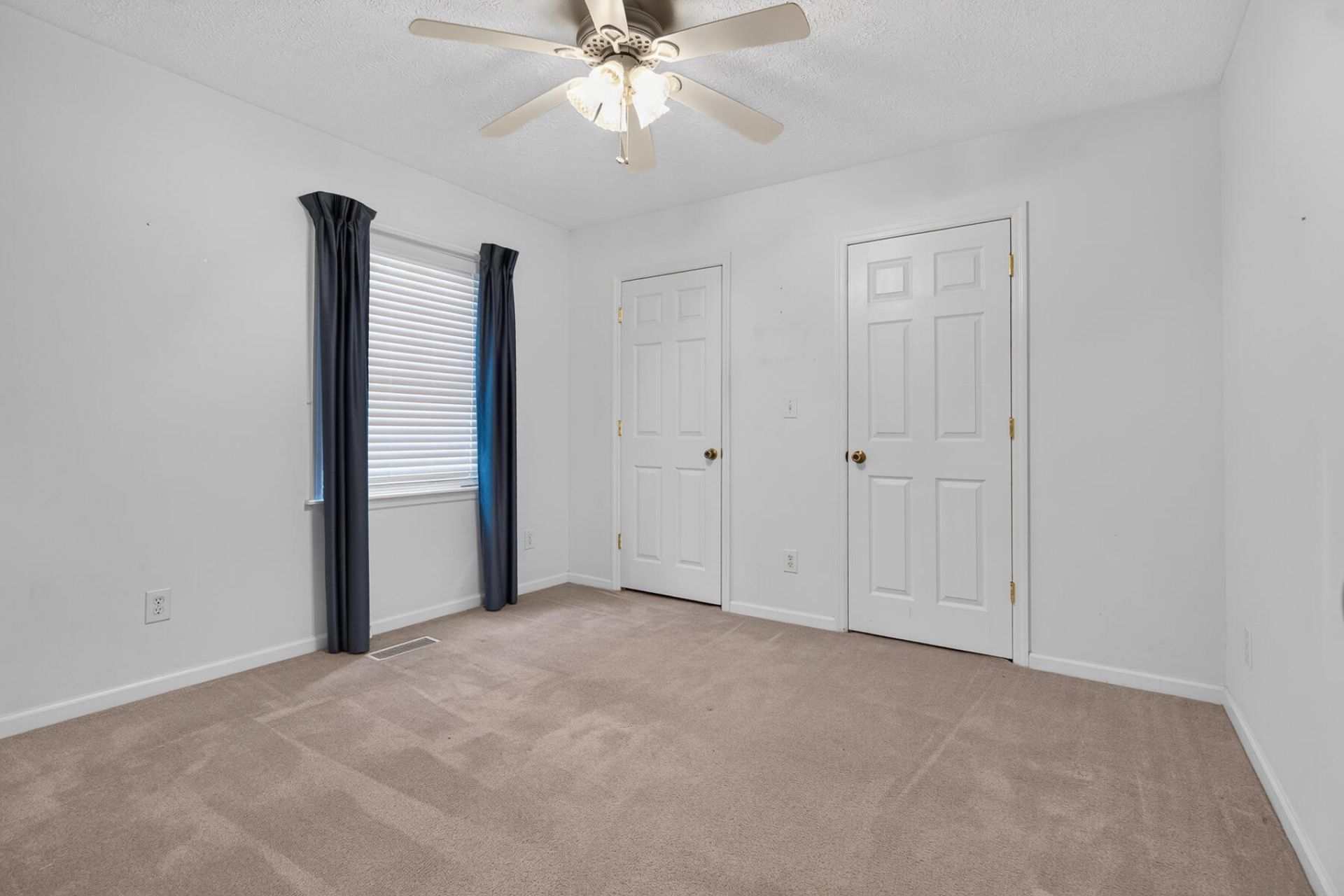 1104 Longpoint Road Photo 52