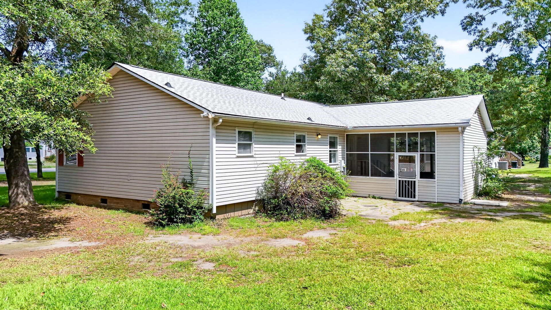 1104 Longpoint Road Photo 76
