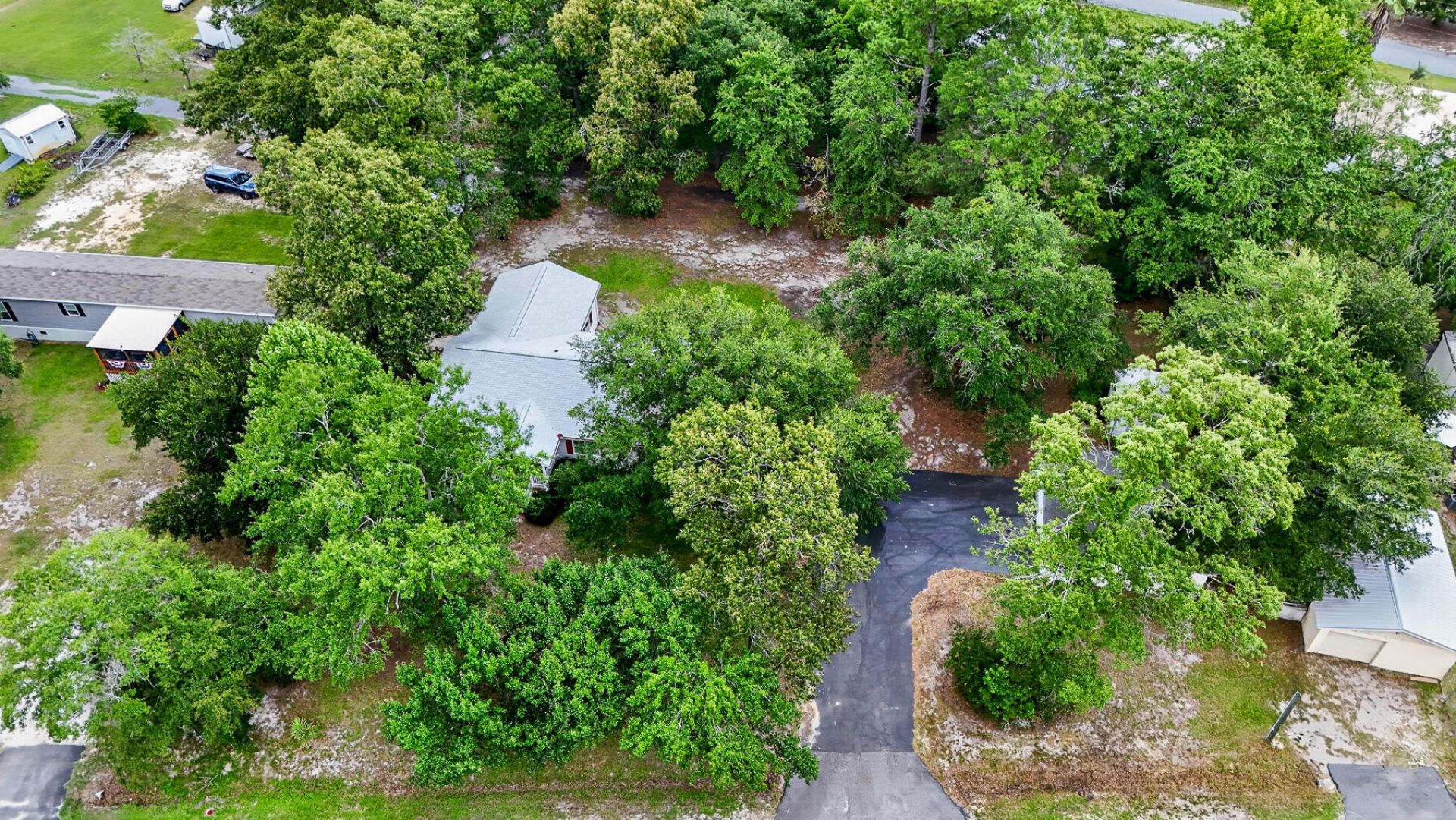 1104 Longpoint Road Photo 77