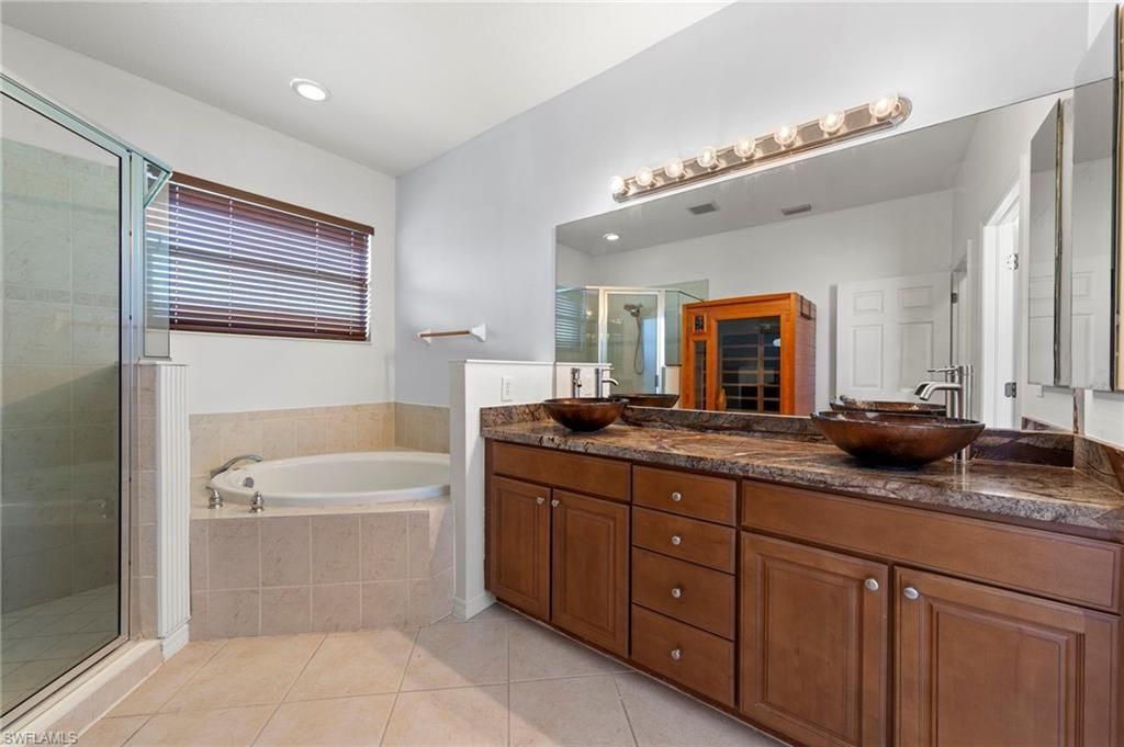 20042 Larino Loop, Estero, FL 33928 Photo