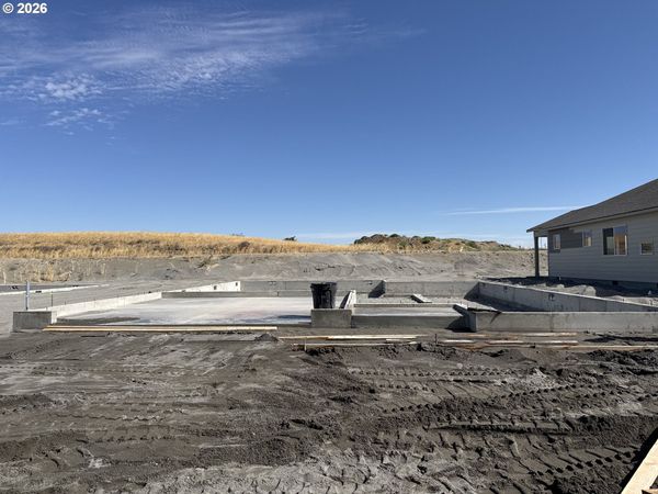 853 E Kinsley AVE, Hermiston, OR 97838