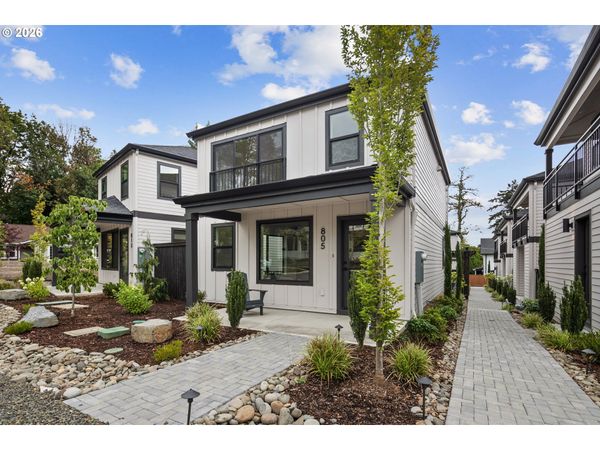 815 3rd ST, Lake Oswego, OR 97034