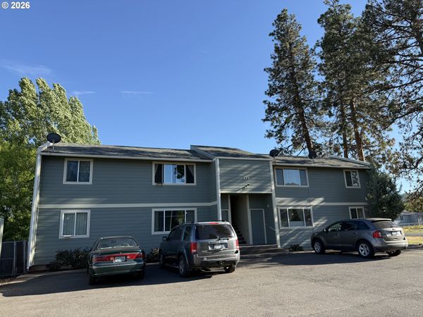 171 N 15TH AVE, Elgin, OR 97827