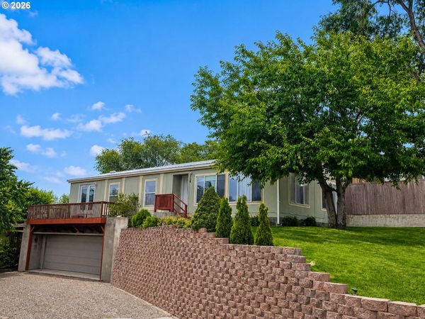 916 SW ISAAC AVE, Pendleton, OR 97801