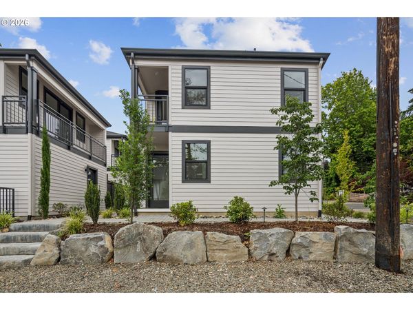 242 G AVE, Lake Oswego, OR 97034