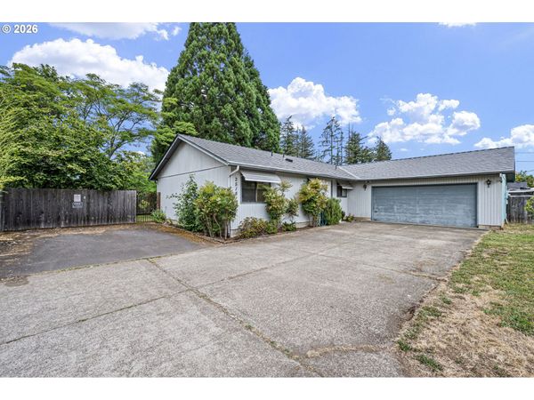 25181 CHENEY DR, Veneta, OR 97487