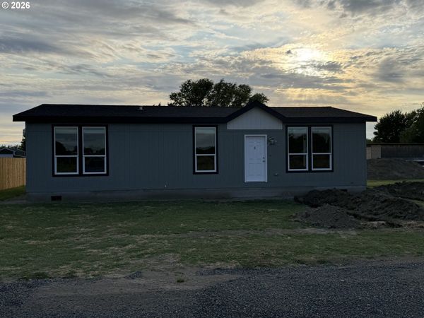325 N Sloan, Stanfield, OR 97875