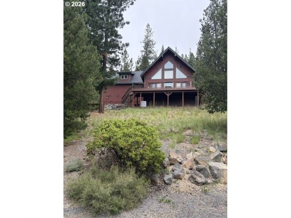 141245 RED CONE DR, Crescent Lake, OR 97733