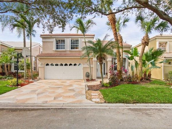 5569 NW 106th Dr , Coral Springs, FL 33076