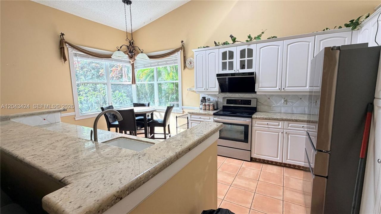 5569 NW 106th Dr, Coral Springs, FL 33076 Photo