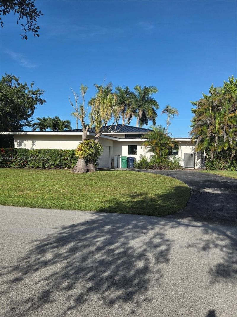 8880 SW 149th St , Palmetto Bay, FL 33176 Photo