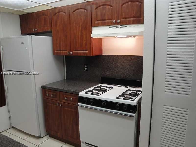 18111 NW 68th Ave, Unit I208, Hialeah, FL 33015 Photo