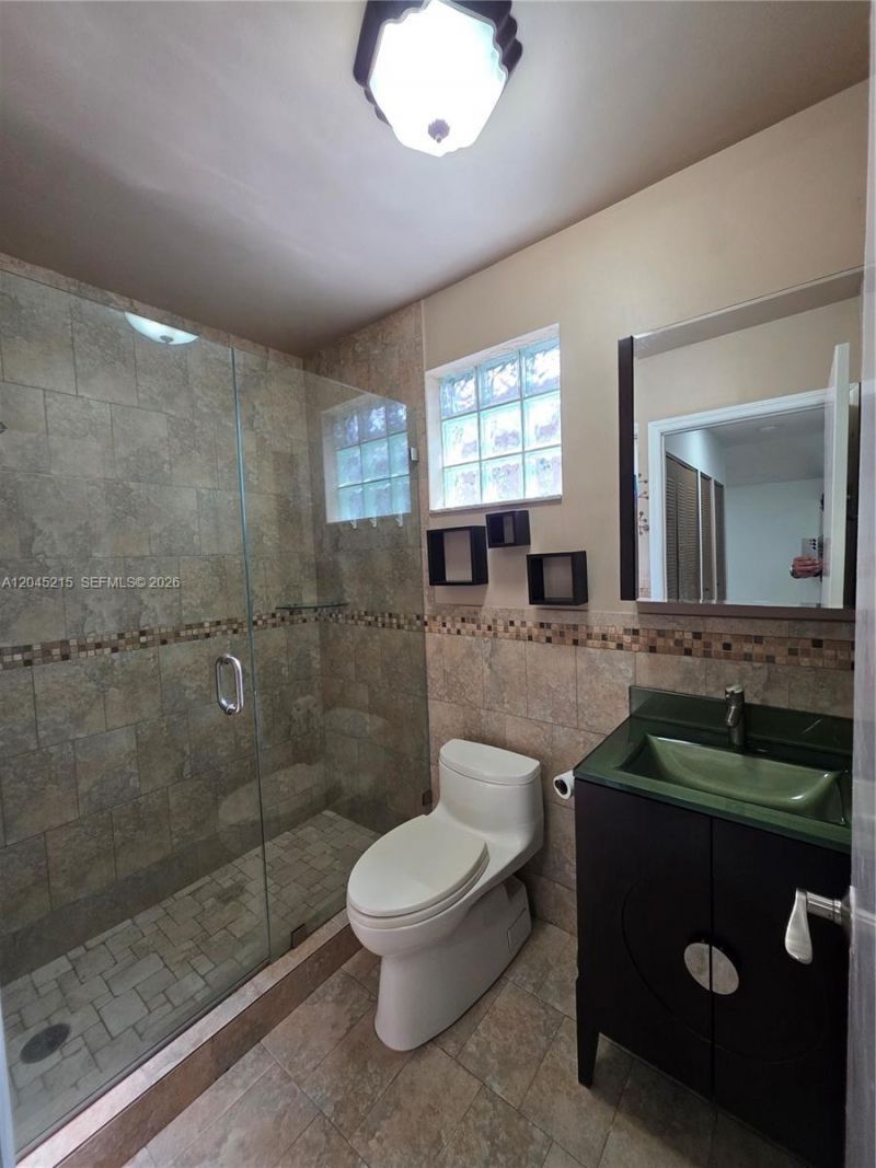 8905 NW 121 St, Hialeah, FL 33018 Photo