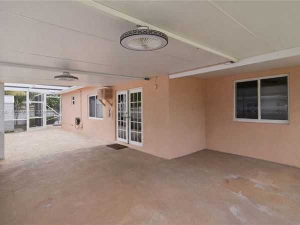 5190 SW 89th Ave, Cooper City, FL 33328