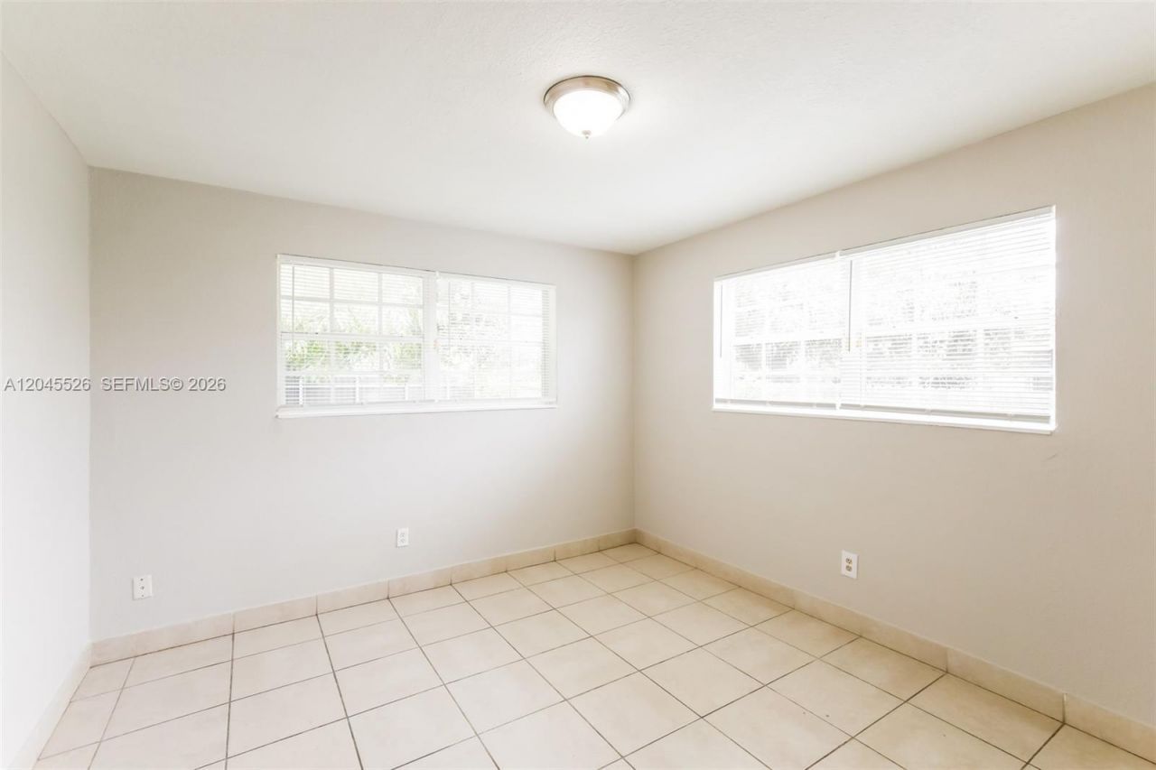 4115 NW 185th St, Miami Gardens, FL 33055 Photo