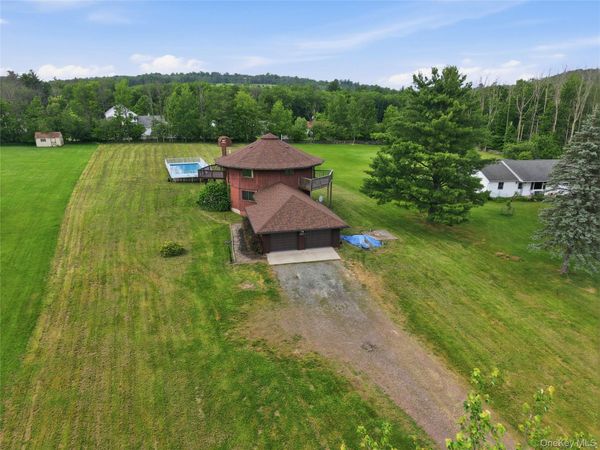 1427 Beach Lake Highway , Other, PA 18405