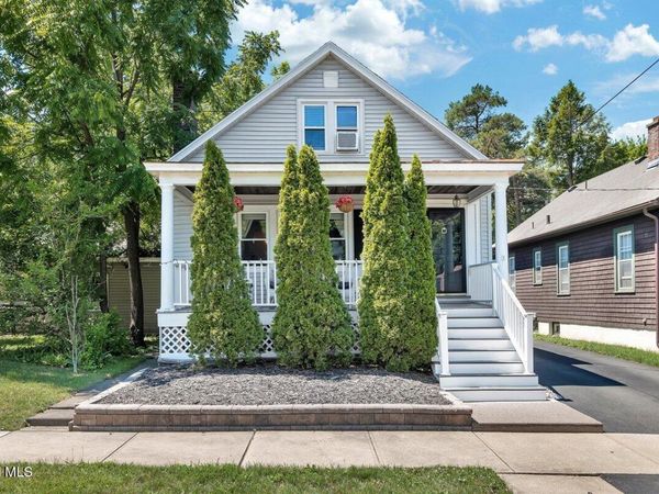 942 Myrtle Avenue, Albany, NY 12208
