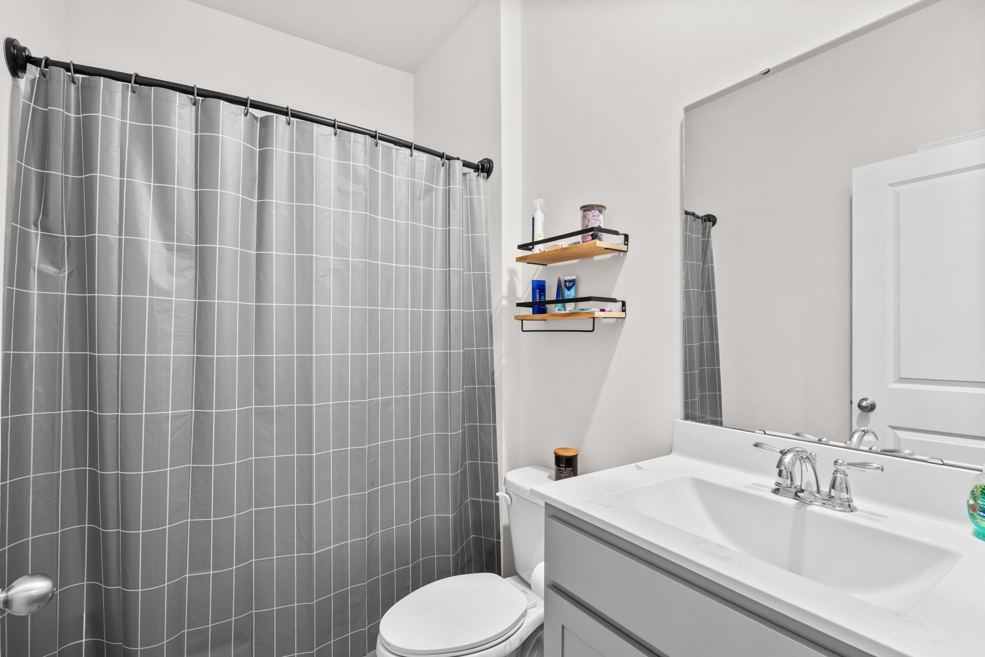 1216 Sennema Circle  Photo 26