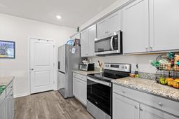 1216 Sennema Circle  photo 4
