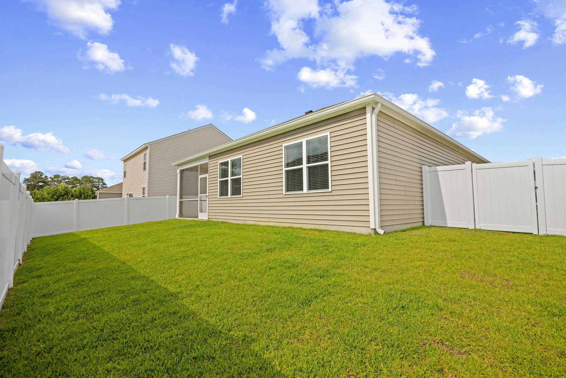 1216 Sennema Circle  Photo 38