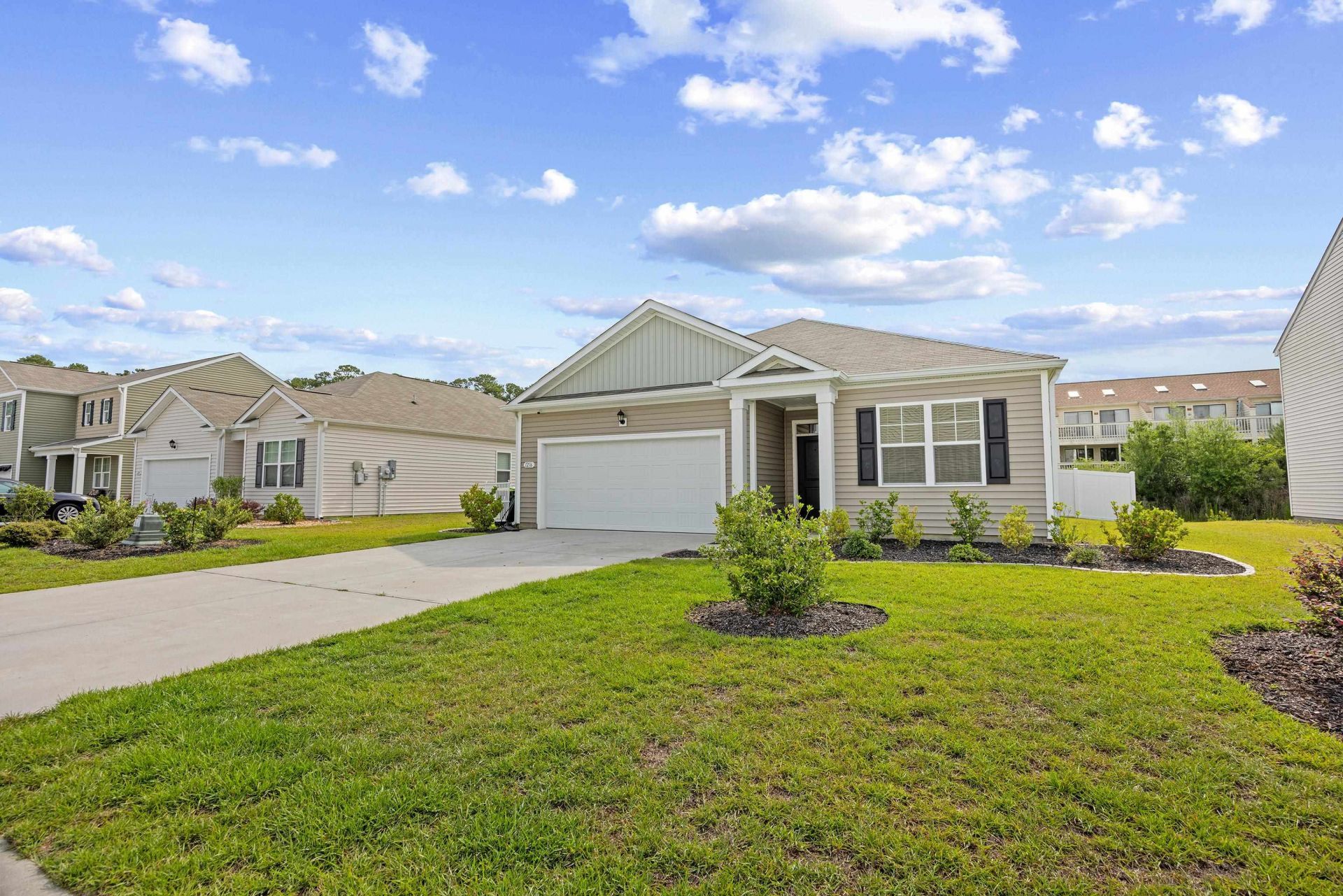 1216 Sennema Circle  Photo 39