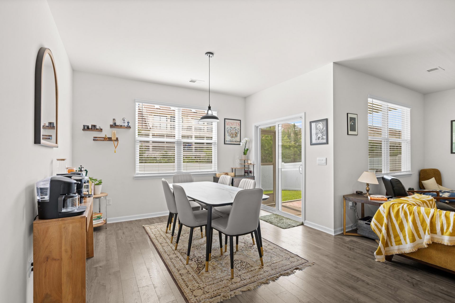 1216 Sennema Circle  Photo 9
