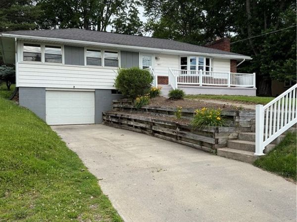 5971 S Street Road, Auburn, NY 13021