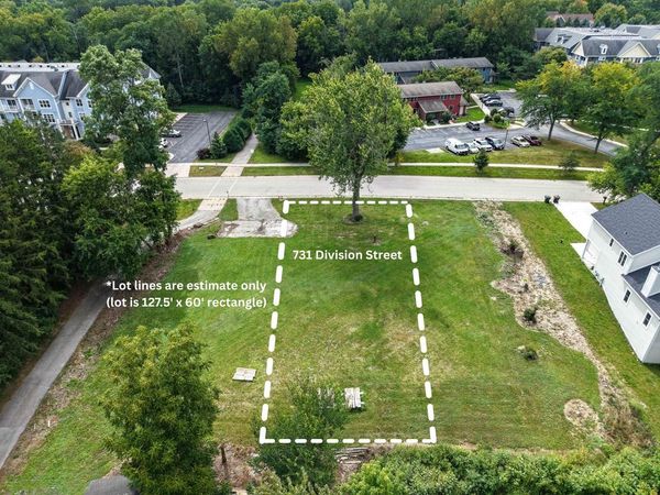 731 DIVISION STREET, Delafield, WI 53018