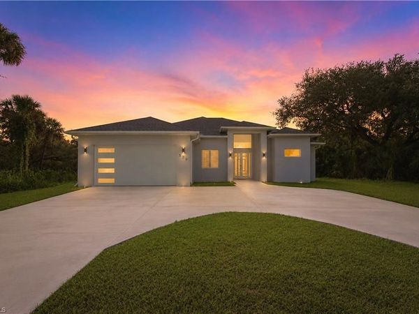520 Cortez AVE, LEHIGH ACRES, FL 33972