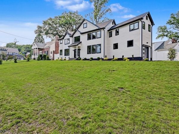 10 Shawnee Rd, Cranford, NJ 07016