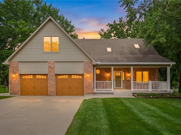 5335 Halsey Street, Shawnee, KS 66216