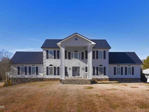 740 Pollard Road , Kodak, TN 37764