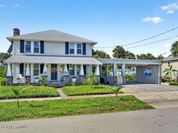 330 Hartford Avenue, Daytona Beach, FL 32118