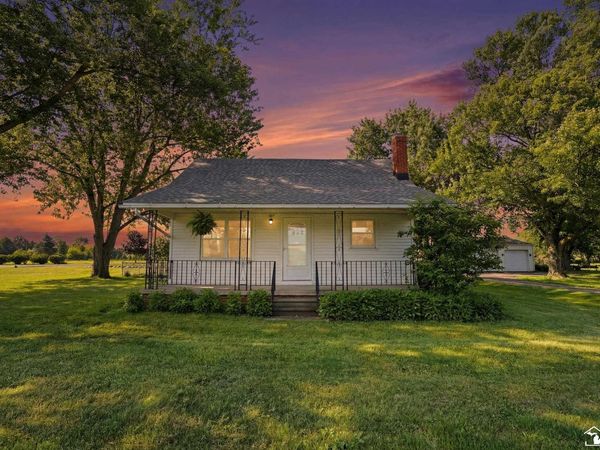 2870 Carleton Rockwood Road, Carleton, MI 48117