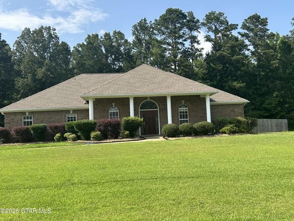277 White Oak Lane, Starkville, MS 39759
