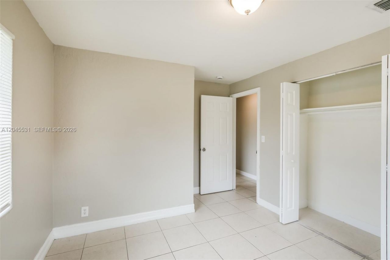 4951 SW 16th St, Plantation, FL 33317 Photo