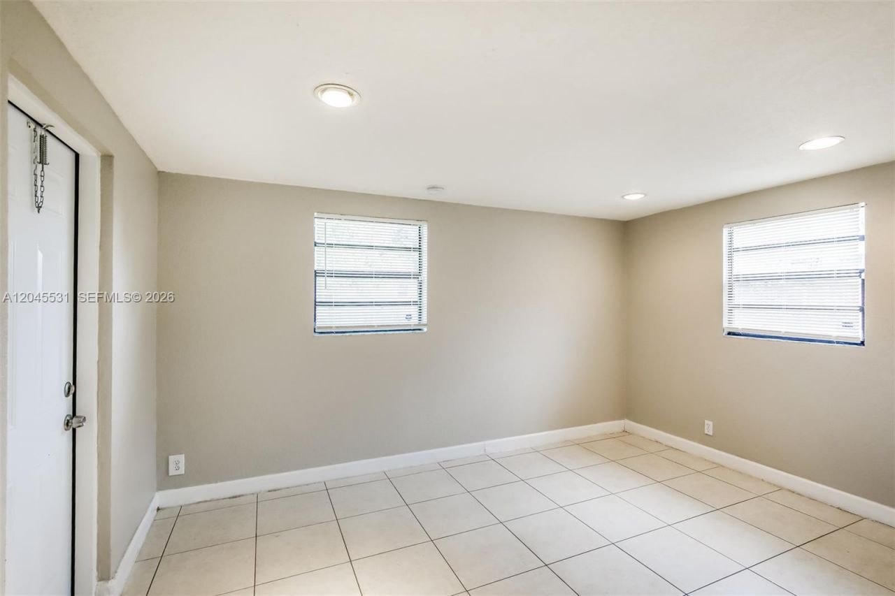 4951 SW 16th St, Plantation, FL 33317 Photo